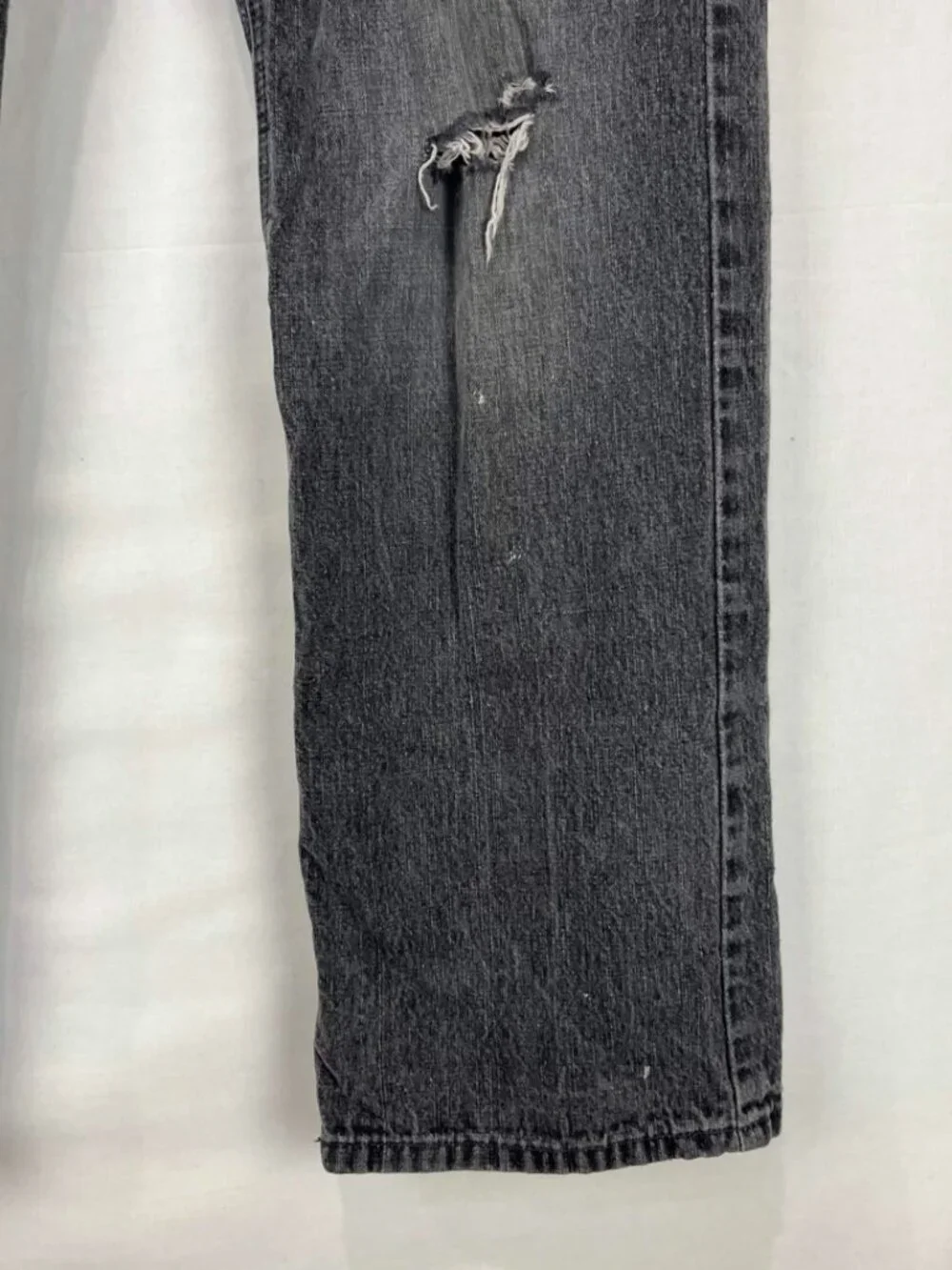 GUC Sean John Jeans Boys Dark Gray Distressed Straight Leg Denim Pants Size 16